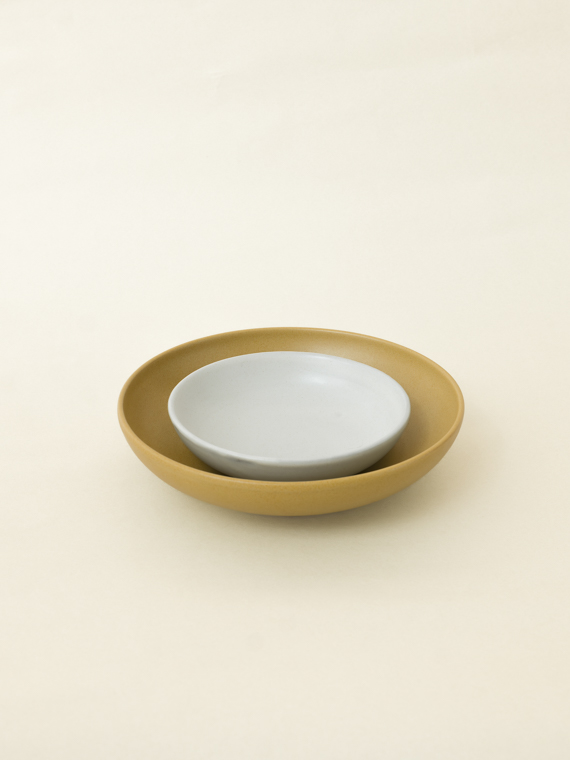 handmade ceramics fairtrade ceramics wfto nepal ceramics sukha ceramics handmade pasta plate olive