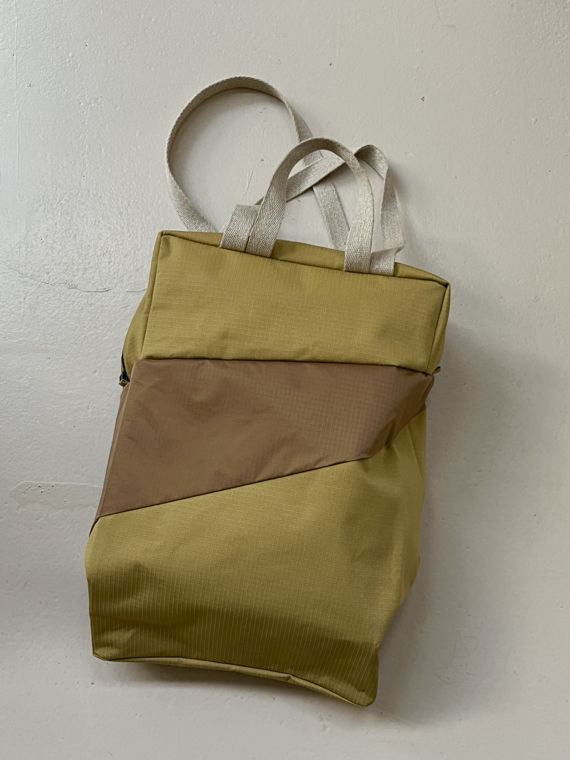 the new tote bag moss and camel Susan bijl shop online cover