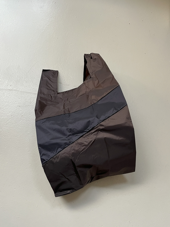 the new shopping bag mud & black size large Susan bijl shop online