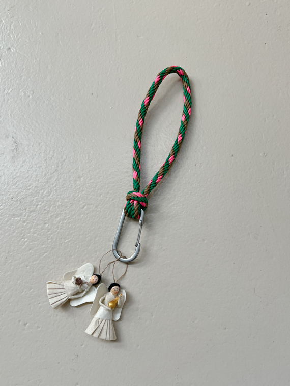 The New Kumihimo Keychain moss green cover sukha Susan bijl shop online