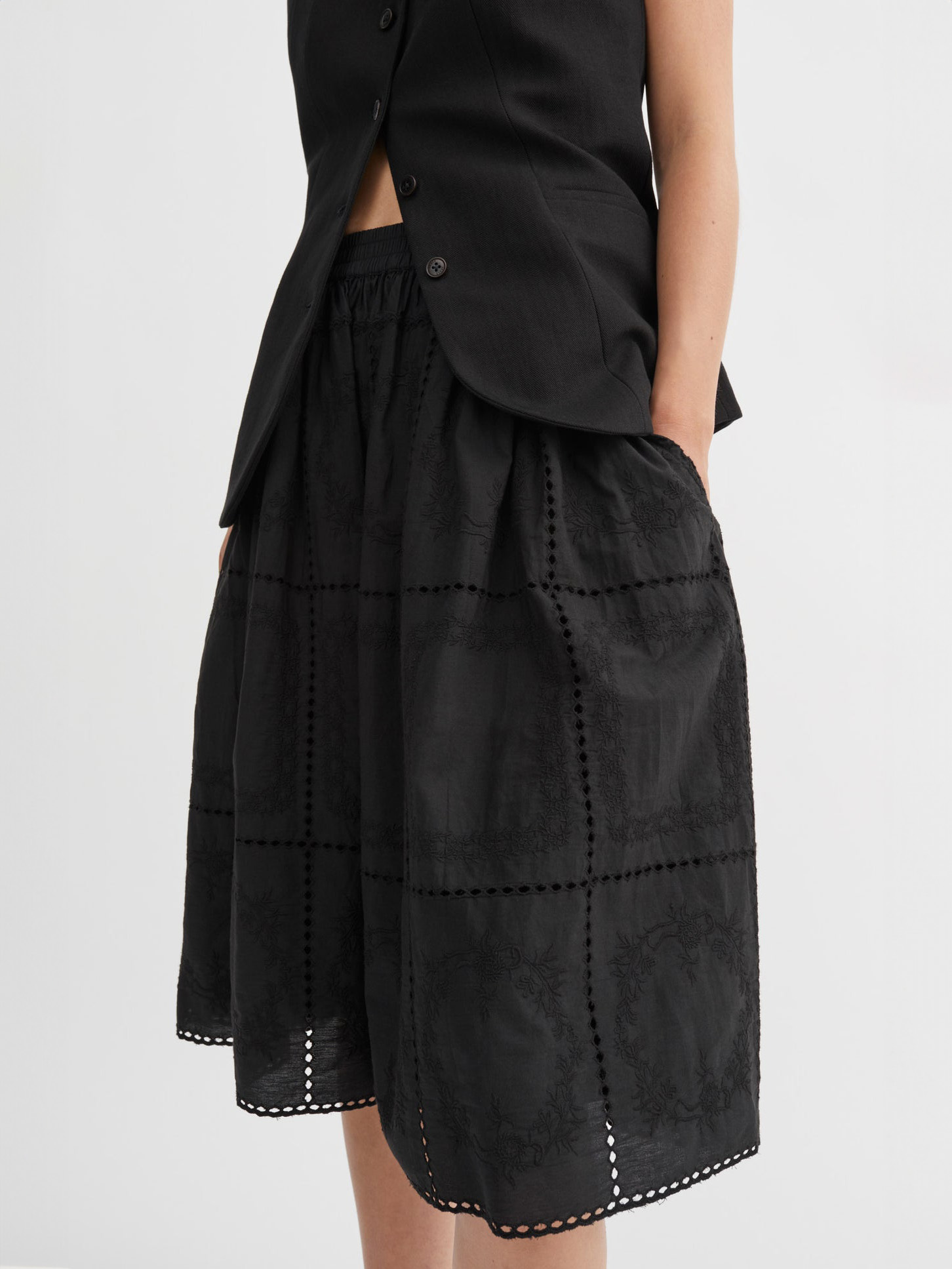 anemone skirt skall studio gots certified made in India organic cotton skirt black cover